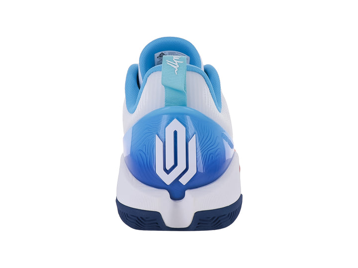 Tenis de baloncesto PEAK en color blanco con detalles en azul tropical y rosa, diseño moderno y deportivo.
