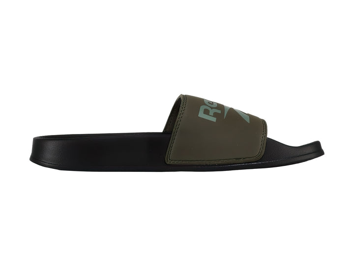Sandalia Reebok modelo Fulgere Slide en color negro con banda superior verde oliva y logotipo frontal.