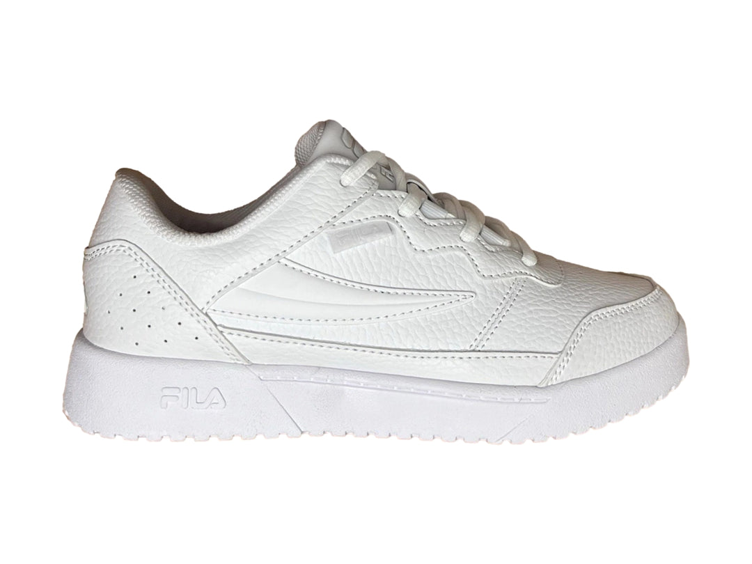 Tenis FILA Octavio Low color blanco con suela gruesa y acabado texturizado.