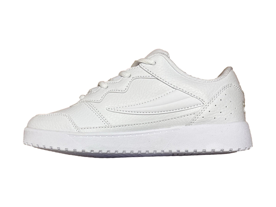 Tenis FILA Octavio Low color blanco con suela gruesa y acabado texturizado.