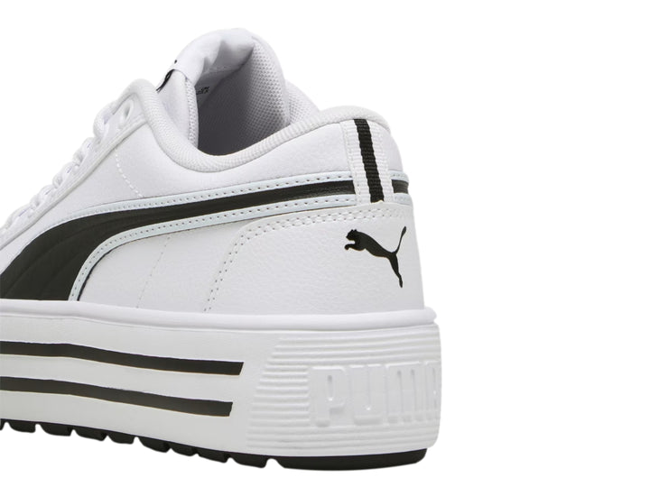 Tenis PUMA Kaia 2.0 blancos con detalle negro y suela de plataforma.