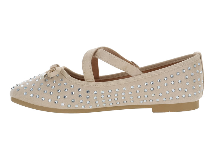 Zapato plano color off-white con brillantes, moño y correa con hebilla.