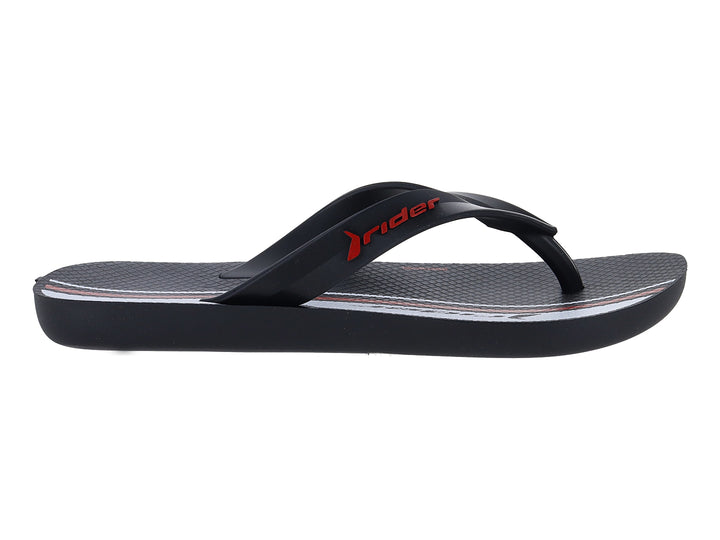 Sandalias Rider infantiles color negro con detalle blanco y logo rojo, estilo urban thong.