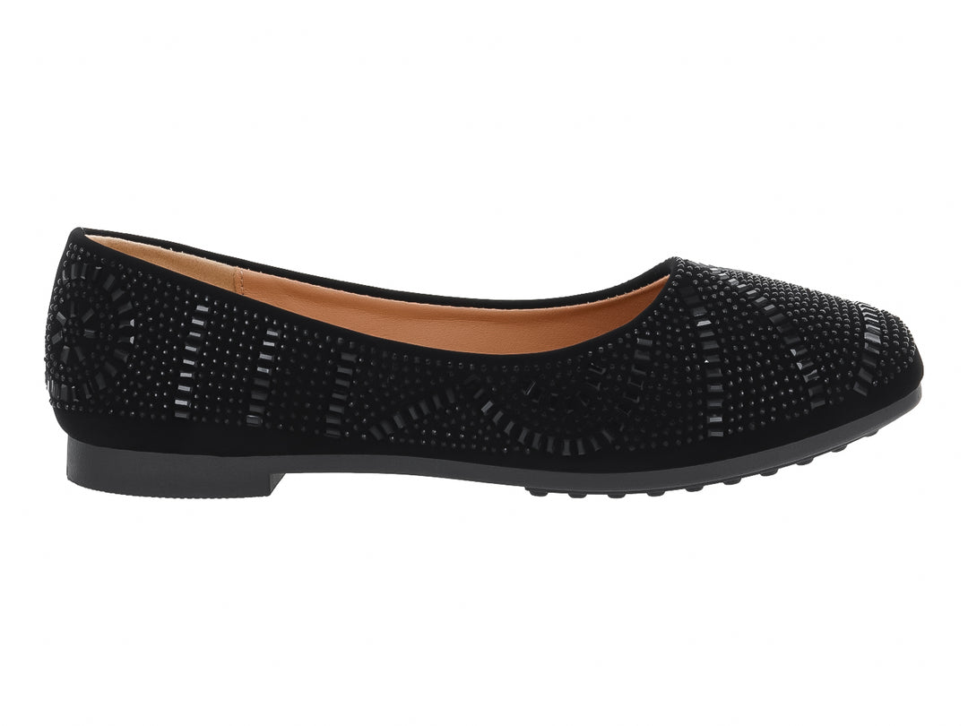 Zapato plano tipo balerina color negro con detalles de pequeños estoperoles brillantes.
