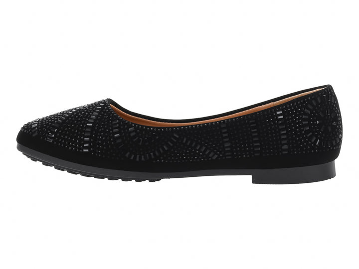Zapato plano tipo balerina color negro con detalles de pequeños estoperoles brillantes.
