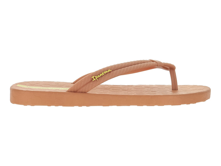 Sandalias tipo flip-flop de color nude con detalles en amarillo.
