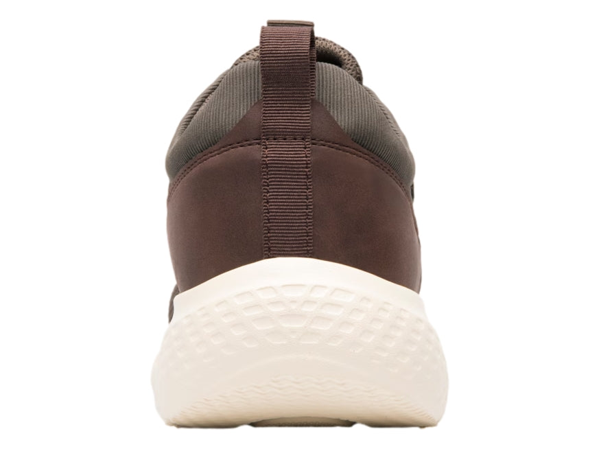 Tenis Flexi color taupe con suela blanca, diseño casual deportivo en malla y sintético.