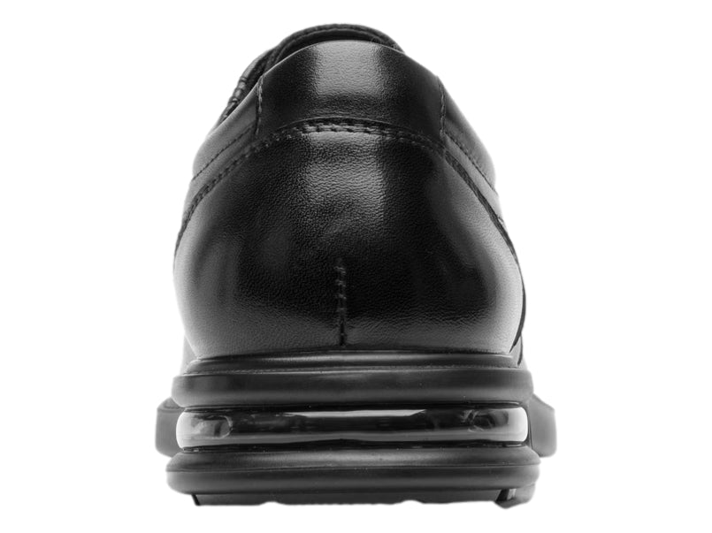 Zapato casual negro para hombre con cordones y suela cómoda de la marca Flexi.