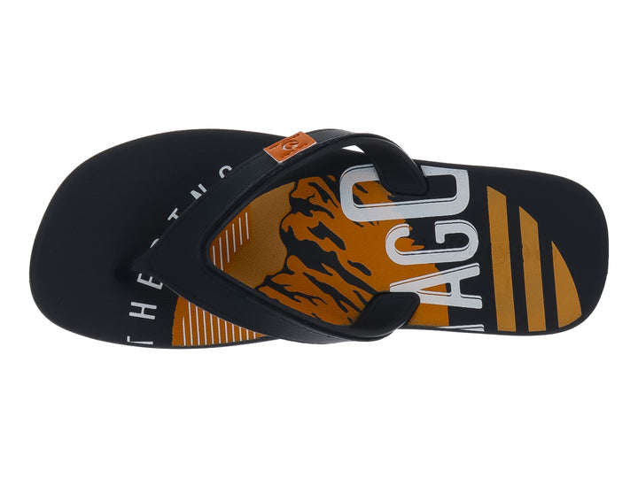 Sandalias Cartago en colores negro y gris con diseño gráfico en la plantilla.