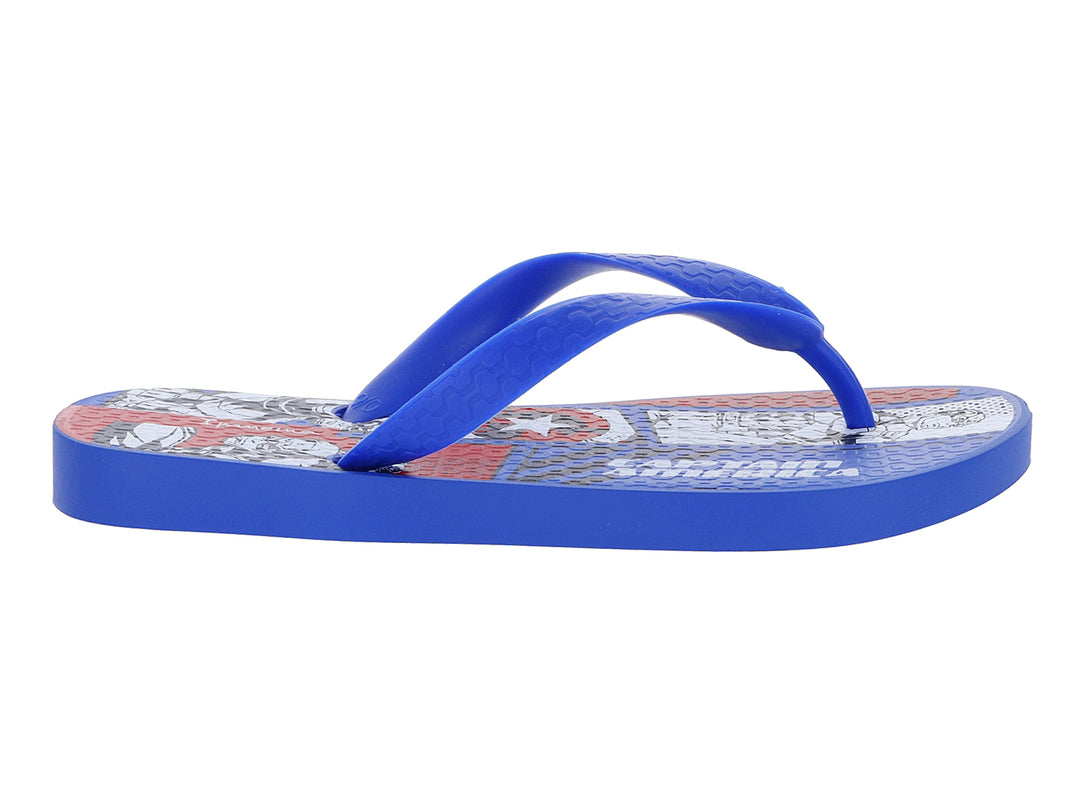 Sandalias azules de dedo para niño con estampado de personajes de Marvel en la plantilla.