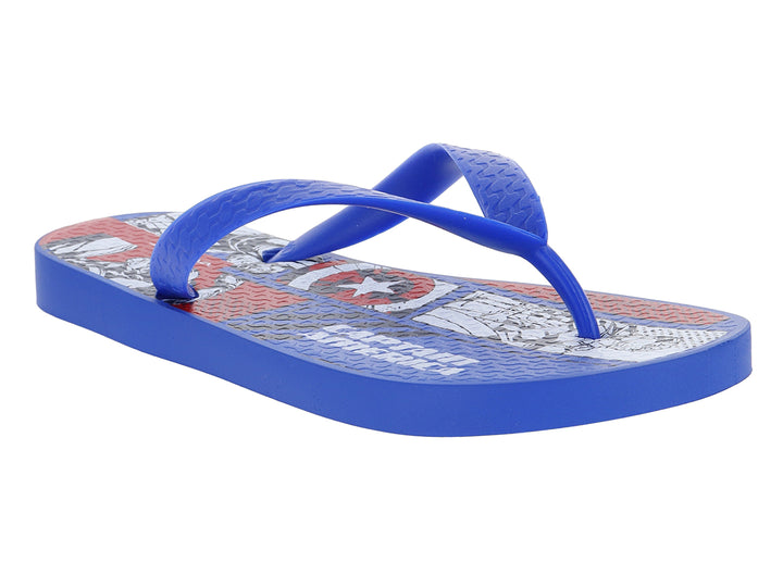 Sandalias azules de dedo para niño con estampado de personajes de Marvel en la plantilla.