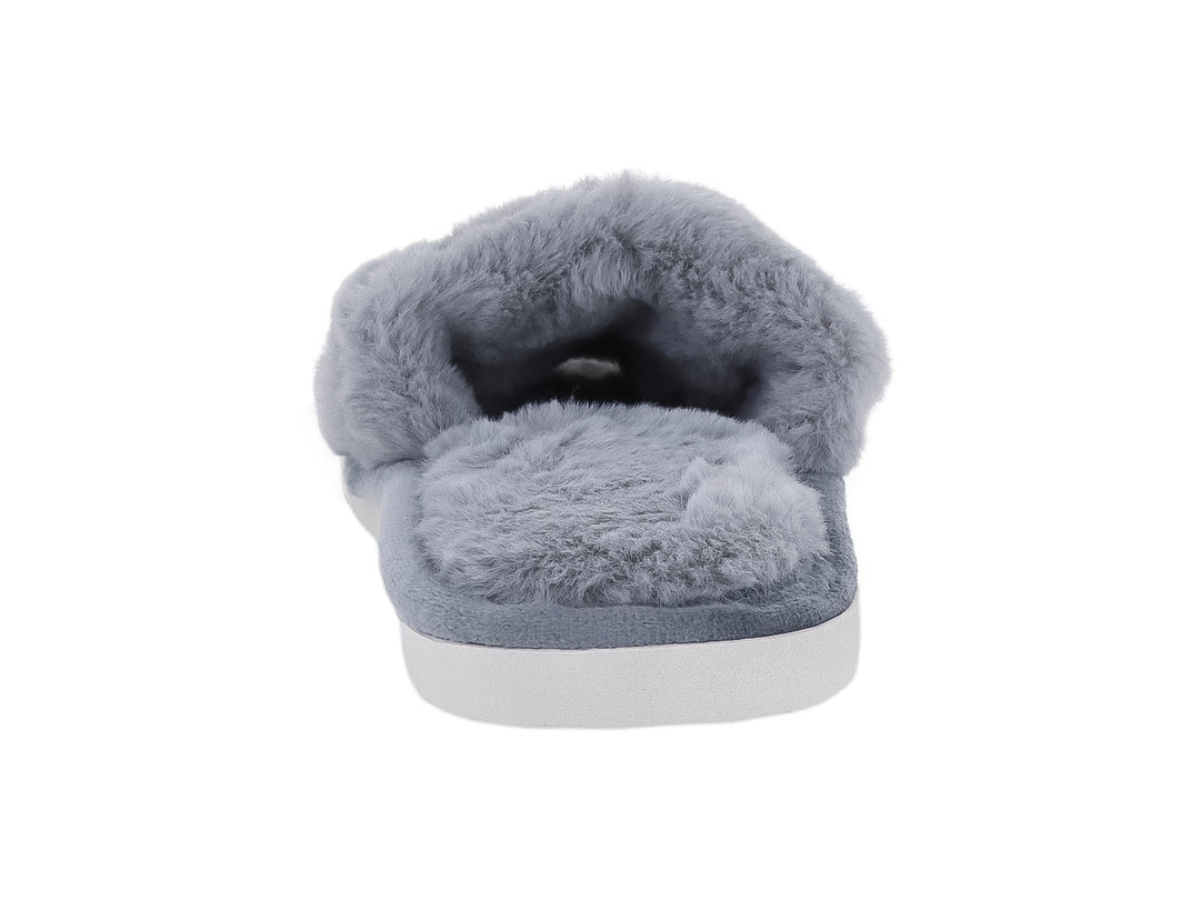 Pantufla gris de textura peluda con suela blanca, vista lateral.