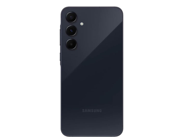 Smartphone Samsung Galaxy A55 color negro, vista frontal y trasera.
