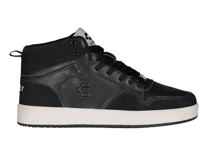 Tenis deportivos Charly de corte medio en color negro con suela blanca.