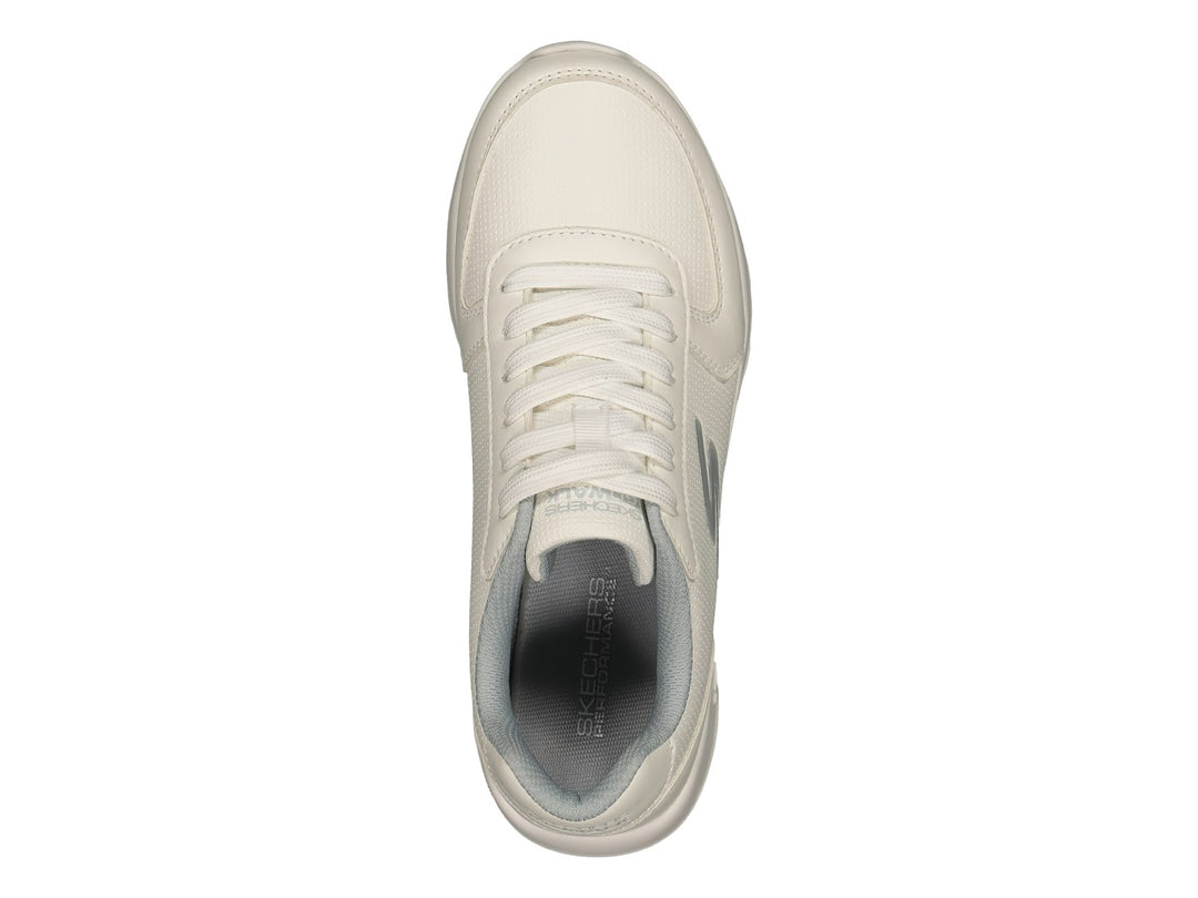 Tenis deportivos Skechers color blanco con suela blanca y detalles en gris claro.