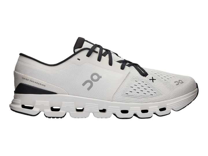 Tenis ON Cloud X 4 Ivory Black para Hombre