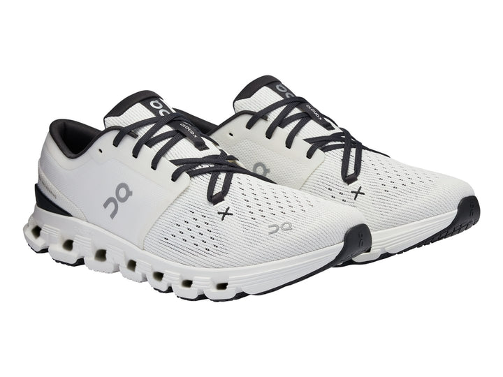 Tenis ON Cloud X 4 Ivory Black para Hombre