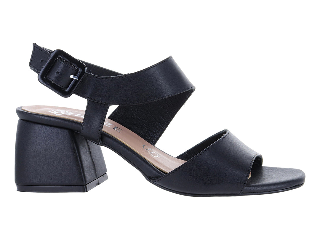 Sandalia color negro para mujer con tacón cuadrado bajo y correa ajustable con hebilla en el tobillo.