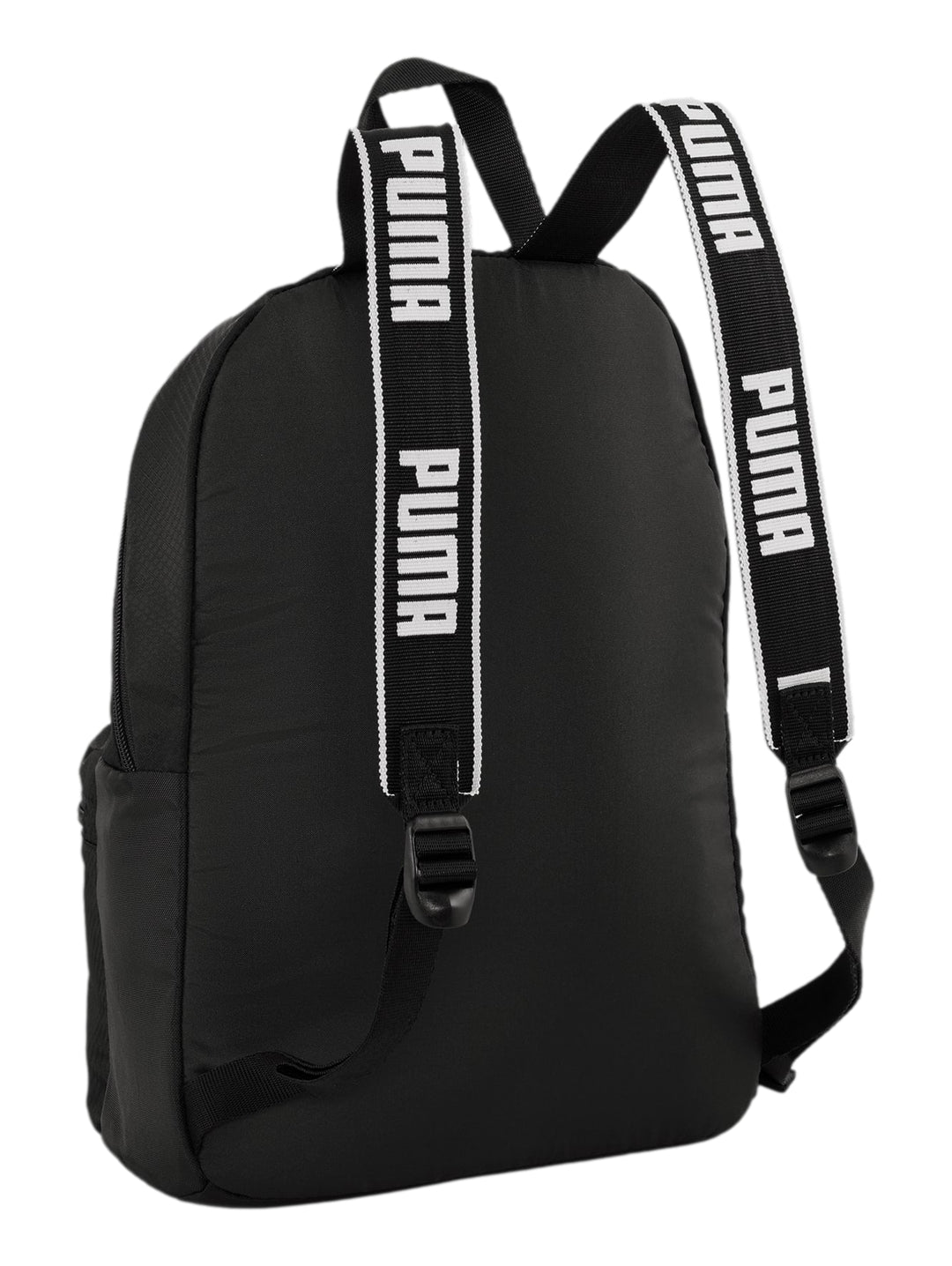 Mochila deportiva PUMA color negro con logotipo blanco frontal y correas ajustables.