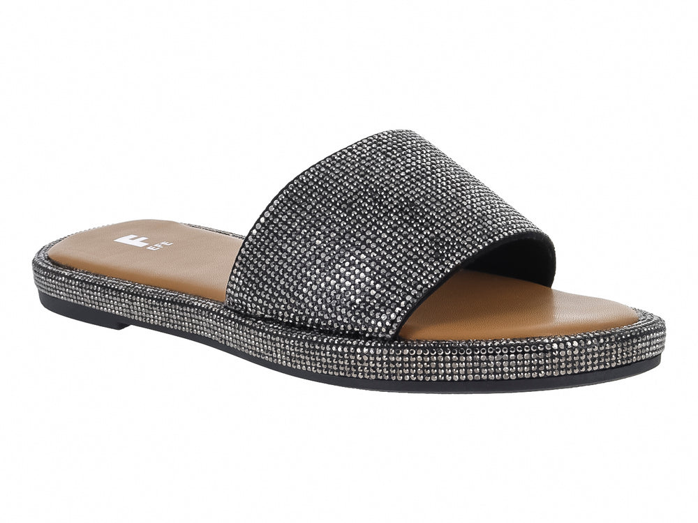 Sandalia deslizable de marca EFE en color negro con textura textil brillante y suela plana.