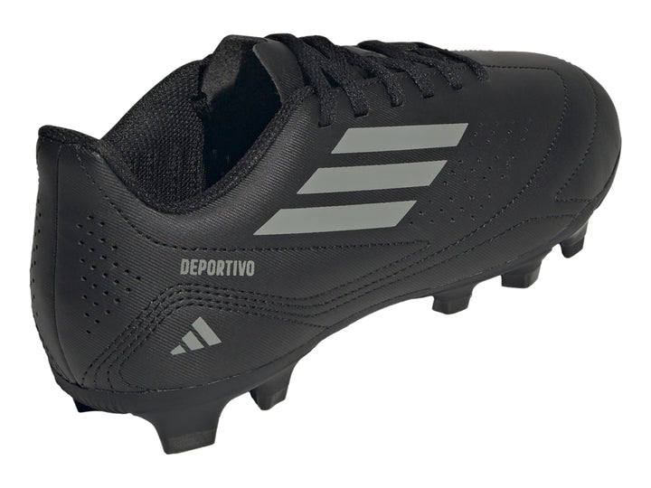 Zapato de fútbol Adidas color negro con tres franjas grises y suela de tacos.