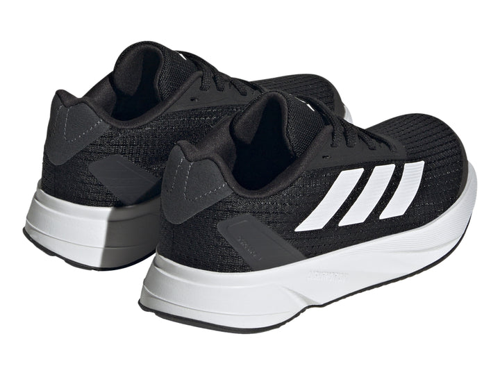 Tenis deportivos Adidas Duramo SL color negro con franjas y suela blanca para niños.