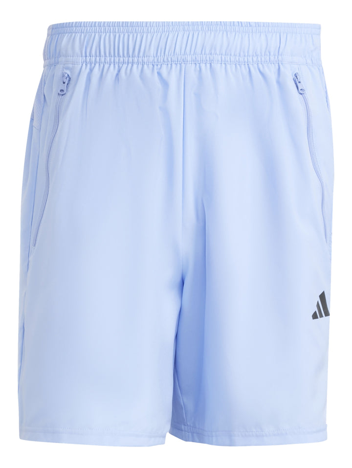Pantalones cortos de entrenamiento Adidas en color azul claro para hombre.