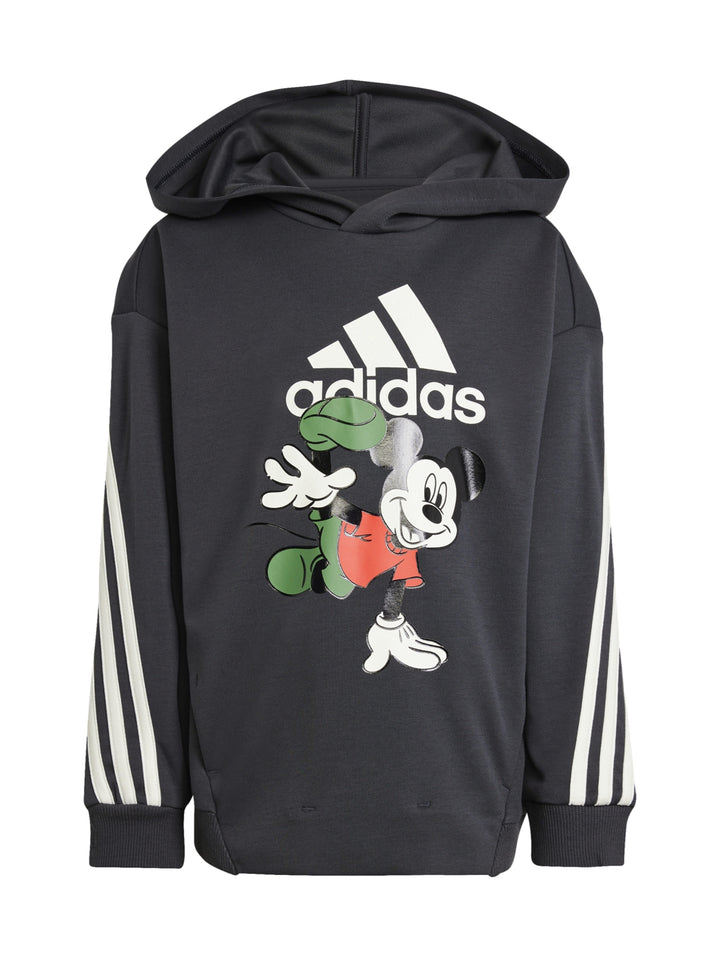 Sudadera negra Adidas con capucha y estampado de Mickey Mouse en el centro, usada por un niño.