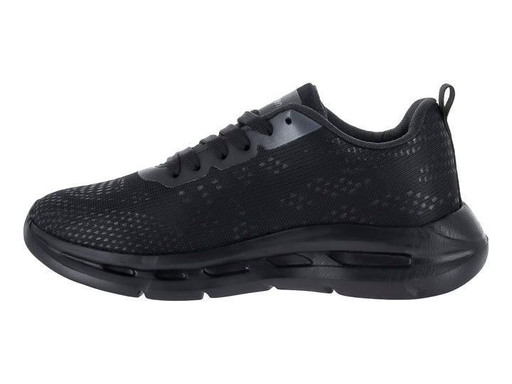 Tenis deportivos de color negro con malla transpirable y suela gruesa.