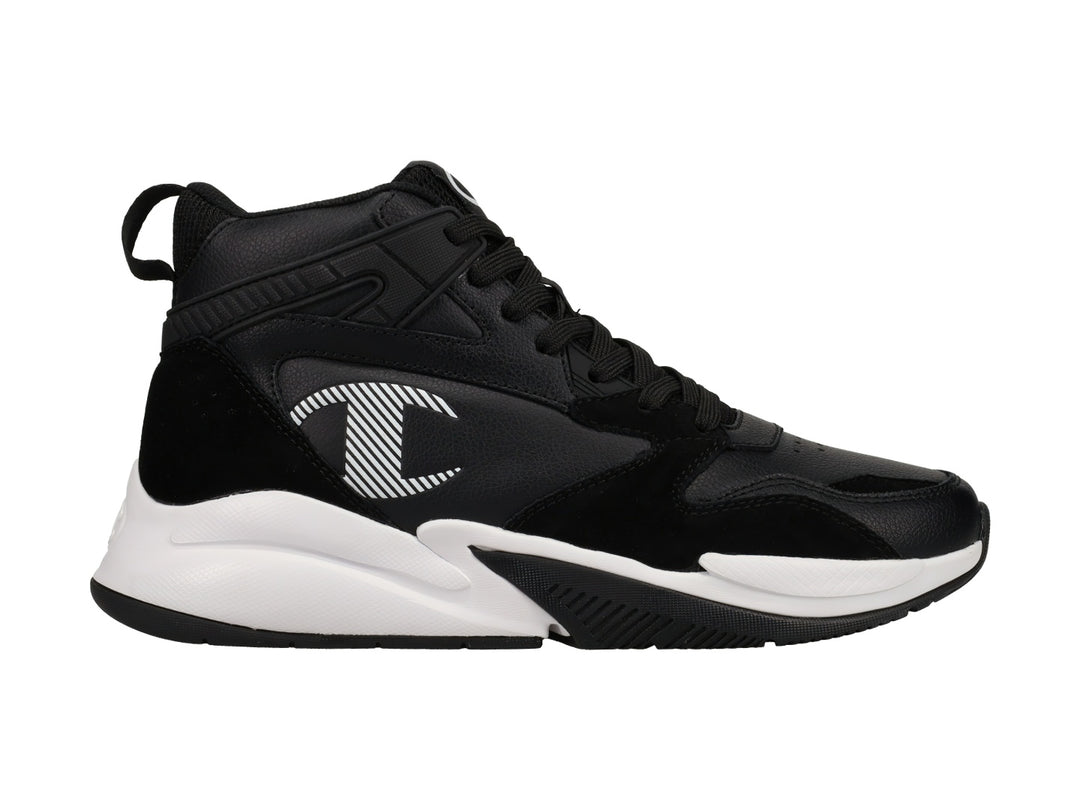 Tenis Champion de corte alto en color negro con suela blanca y logotipo lateral blanco.