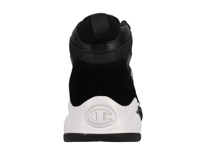 Tenis Champion de corte alto en color negro con suela blanca y logotipo lateral blanco.