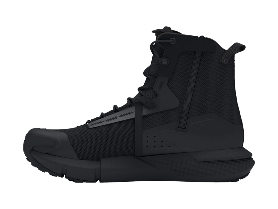 Bota deportiva Under Armour Charged Valsetz de color negro, diseño táctico con caña alta y suela resistente.