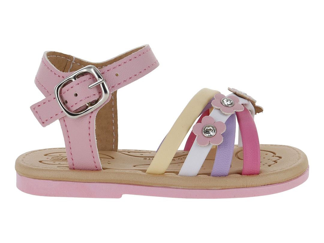 Sandalia infantil color rosa con tiras multicolores y adornos de flores.