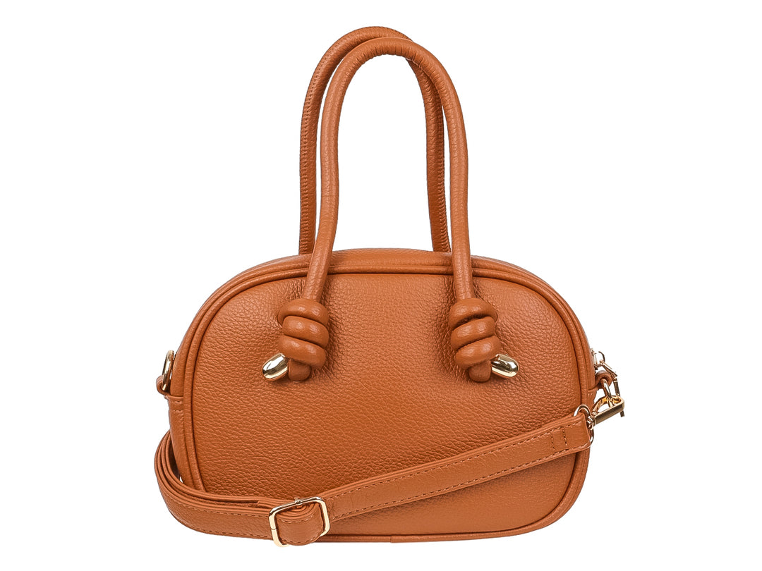 Bolso de mano color marrón con asa superior, detalles en dorado y textura rugosa sobre fondo blanco.