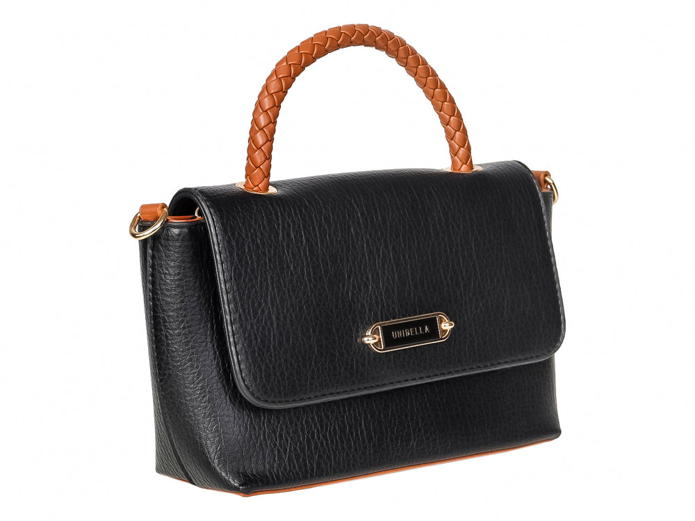 Bolso negro con asa trenzada color café y placa metálica UNIBELLA.