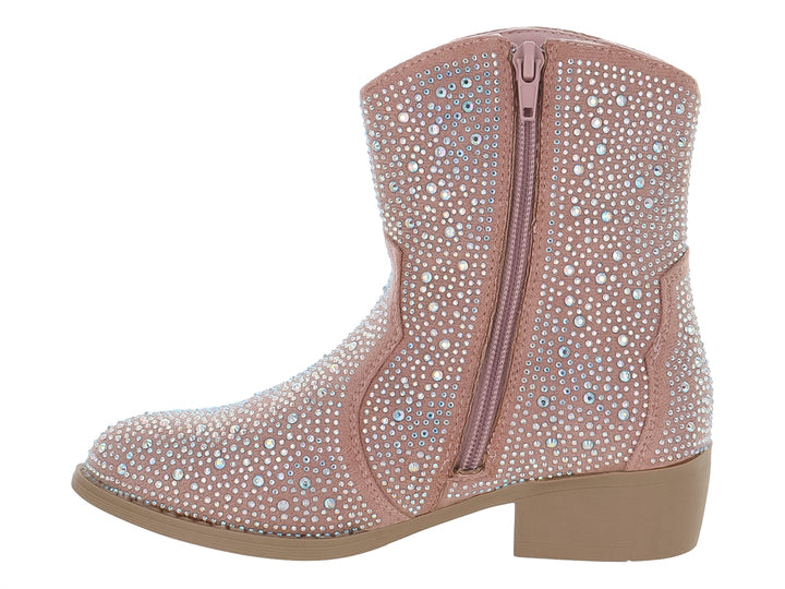Bota vaquera para niña en color rosa adornada con cristales brillantes en toda la superficie y suela beige.