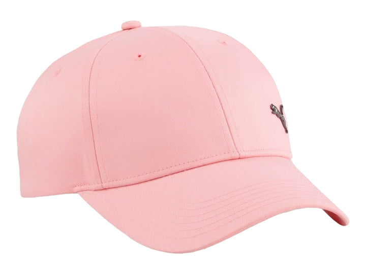 Gorra Puma de color rosa mauve con logotipo metálico en el frente y visera curva.