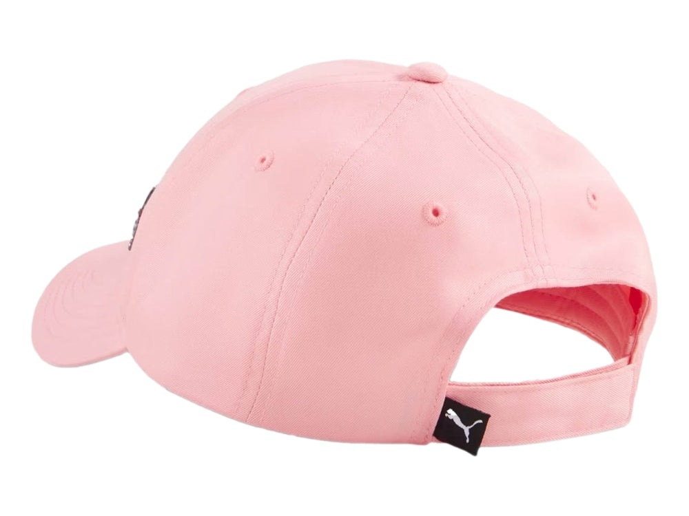 Gorra Puma de color rosa mauve con logotipo metálico en el frente y visera curva.