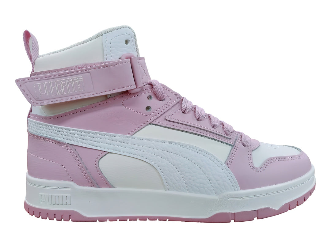 Tenis PUMA de bota alta en colores rosa y blanco con correa de velcro en el tobillo.