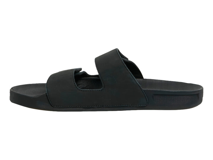 Sandalia negra de cuero Quiksilver con dos correas ajustables y suela plana.