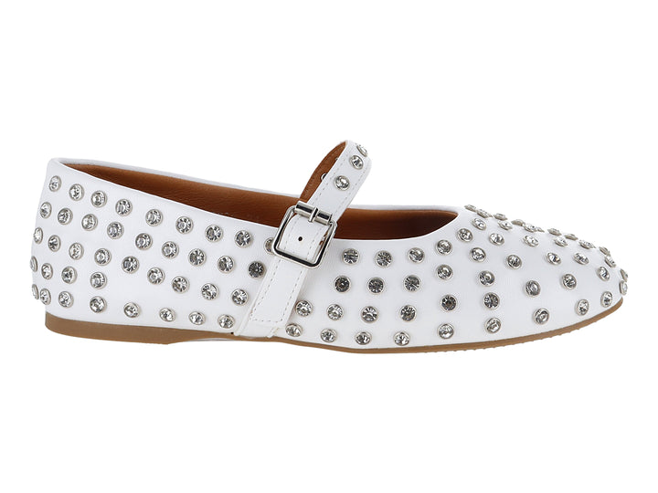 Zapato plano color off white para niña con decoración de pedrería brillante y correa con hebilla.
