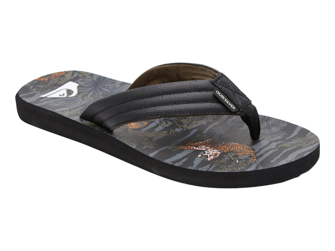 Sandalias Quiksilver color negro con estampado gris en la plantilla y tiras negras.