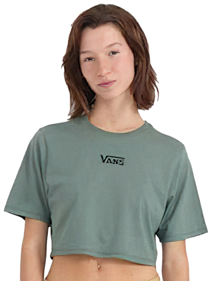 Camiseta crop top de manga corta color verde oscuro con logotipo de VANS en el pecho.