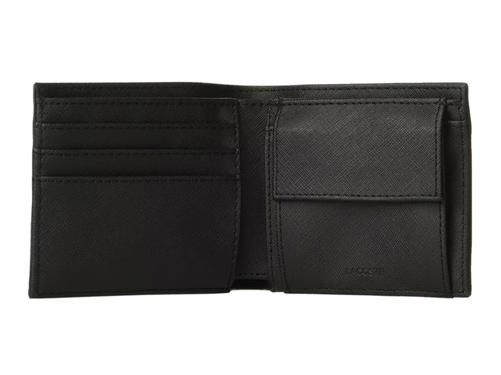 Cartera Lacoste negra de cuero texturizado con logotipo grabado en la esquina inferior.