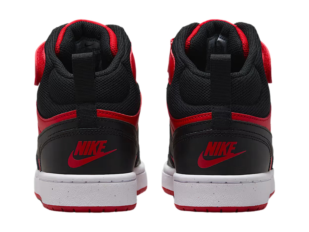 Tenis Nike Court Borough Mid 2 en colores rojo y negro con suela blanca y correa en el tobillo.