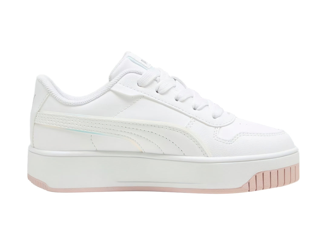 Tenis PUMA blancos Carina Street Holo 2.0 con suela de plataforma y detalles holográficos.