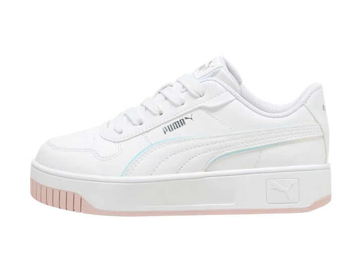 Tenis PUMA blancos Carina Street Holo 2.0 con suela de plataforma y detalles holográficos.