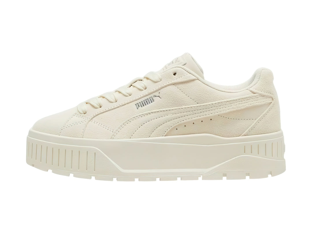 Tenis PUMA modelo Karmen II en color blanco Alpine Snow con suela de plataforma gruesa.