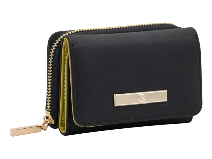Bolso estilo cartera color negro con detalles y cierre en tono dorado, diseño rectangular y minimalista.
