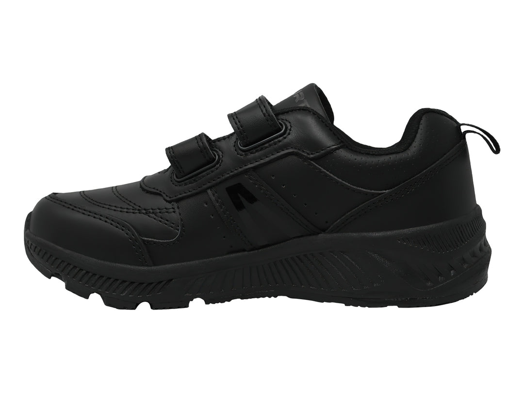 Zapato deportivo negro con cierres de velcro y suela gruesa.